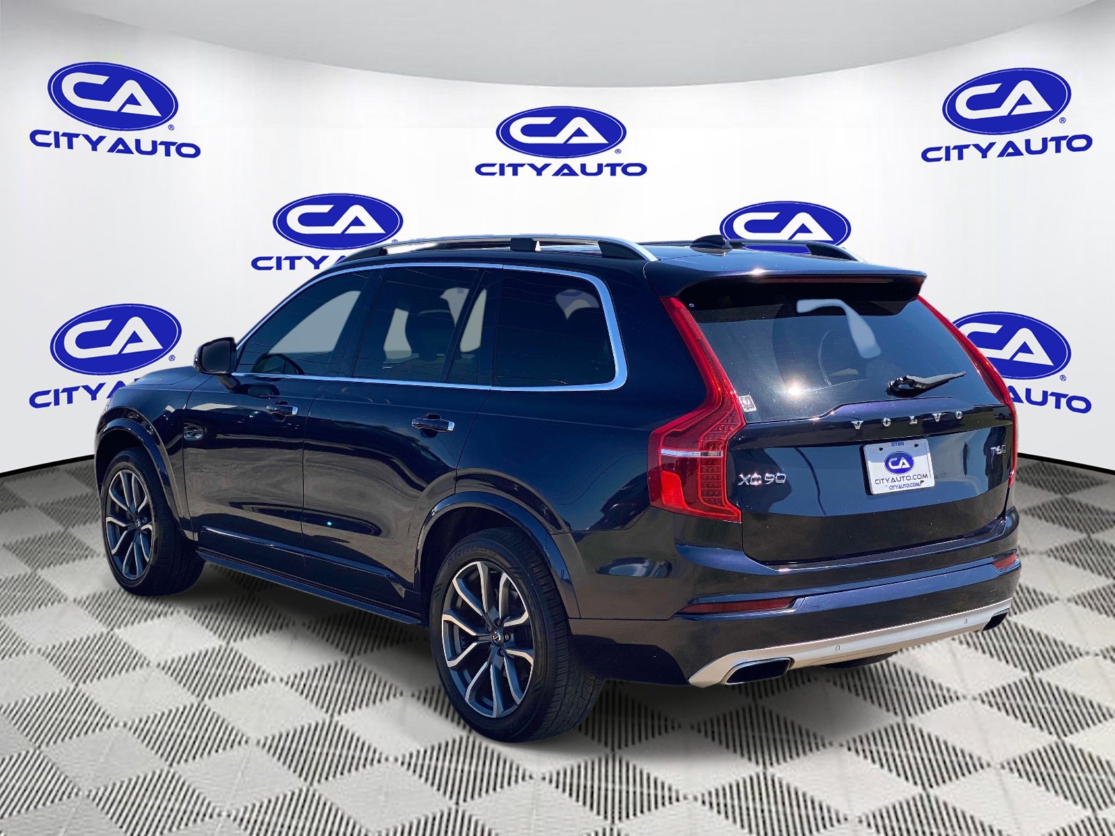 Used 2019 Volvo XC90 T6 Momentum AWD/4WD image 6