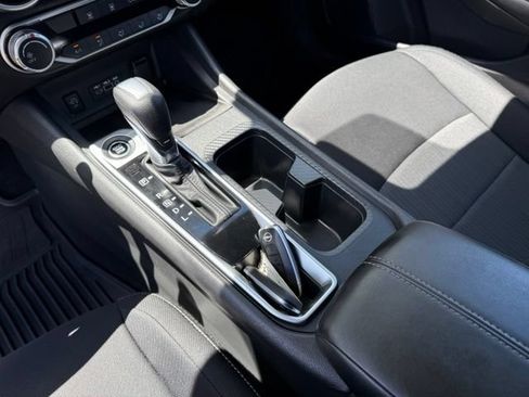 Certified 2024 Nissan Sentra SV FWD image 21