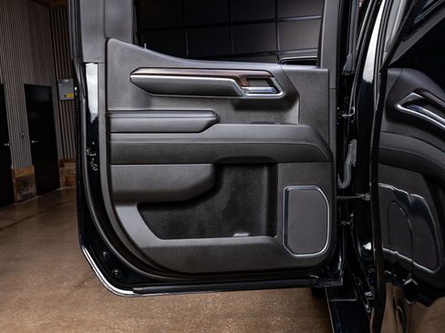 Used 2024 GMC Sierra 1500 SLT w/ SLT Premium Plus Package image 38