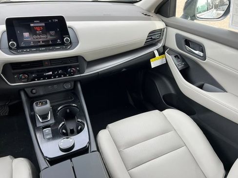 New 2026 Nissan Rogue SV image 35