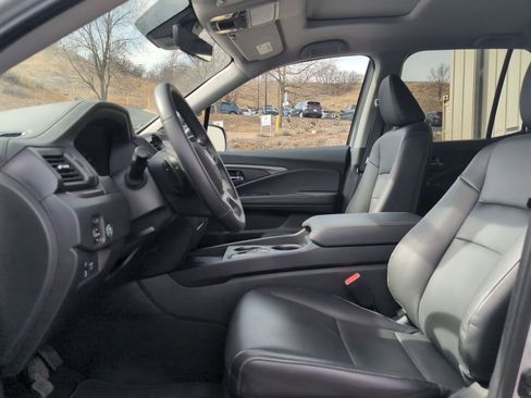 Used 2025 Honda Ridgeline RTL image 11