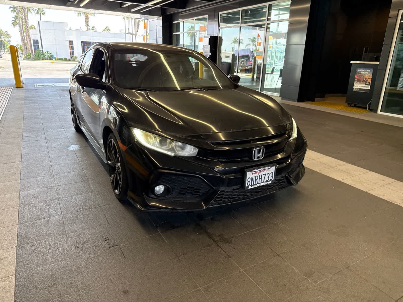 Used 2018 Honda Civic Sport image 4