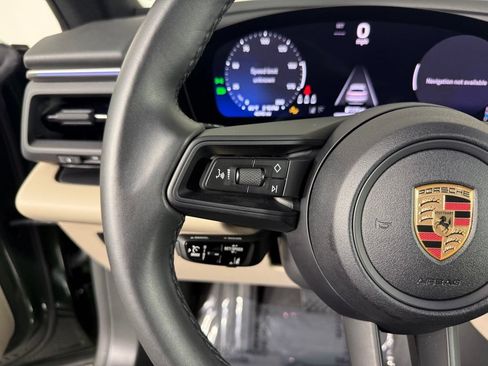 Certified 2025 Porsche Macan Electric RWD image 25