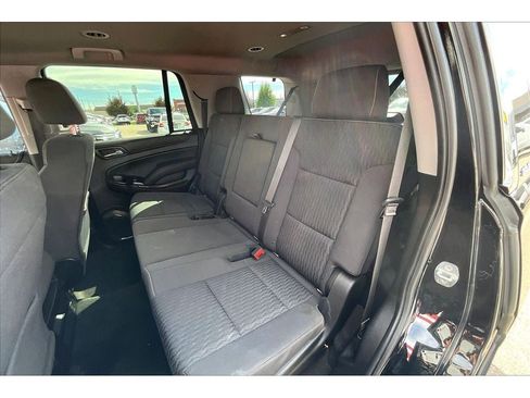 Used 2018 GMC Yukon SLE w/ HD Trailering Package AWD/4WD image 28