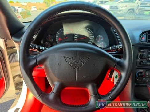 Used 2003 Chevrolet Corvette Convertible w/ Preferred Equipment Group1 RWD image 17