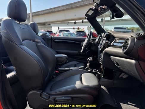Used 2019 MINI Cooper S w/ Signature Upholstery Package FWD image 22