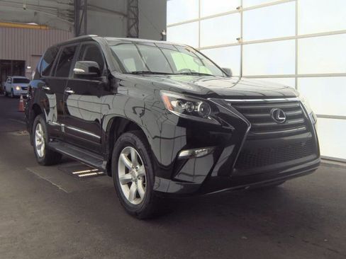 Used 2017 Lexus GX 460 w/ Navigation Package image 1