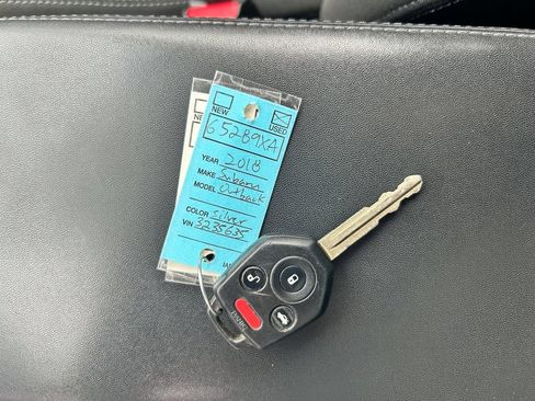 Used 2018 Subaru Outback 2.5i Premium AWD/4WD image 30