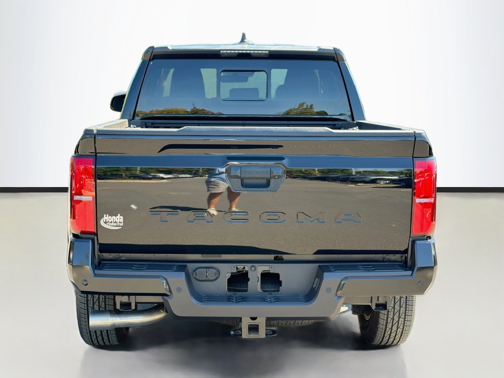 Used 2025 Toyota Tacoma SR5 RWD image 6