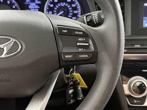 Used 2019 Hyundai Elantra SE w/ Cargo Package FWD image 16