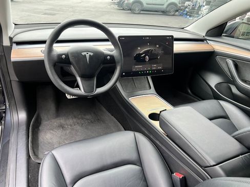 Used 2022 Tesla Model 3 Performance image 19