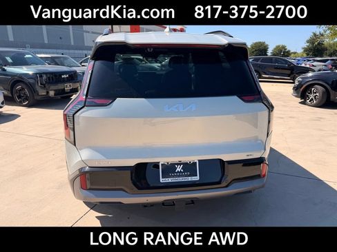 Used 2024 Kia EV9 GT-Line AWD/4WD image 3