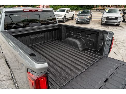 New 2026 GMC Sierra 1500 Denali Ultimate w/ LPO, Black Badging Package AWD/4WD image 35