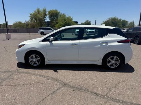 Certified 2023 Nissan Leaf S w/ Protection Package FWD image 8