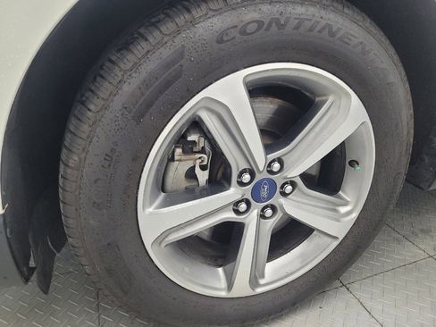 Used 2020 Ford Edge Titanium w/ Equipment Group 301A AWD/4WD image 31
