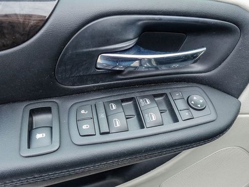 Used 2016 Dodge Grand Caravan SE w/ Quick Order Package 29E SE image 18