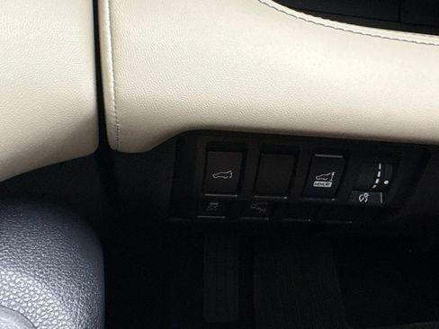 Used 2019 Subaru Ascent Limited AWD/4WD image 37