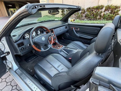 Used 2001 Mercedes-Benz SLK 320 image 40