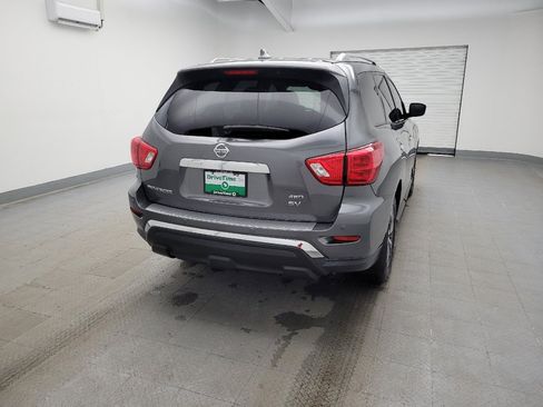 Used 2020 Nissan Pathfinder SV image 7