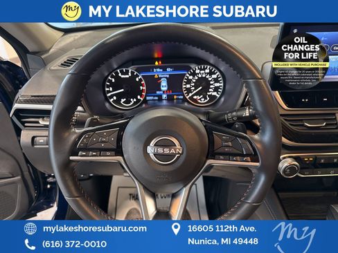 Used 2024 Nissan Altima 2.5 SR w/ SR Premium Package image 17