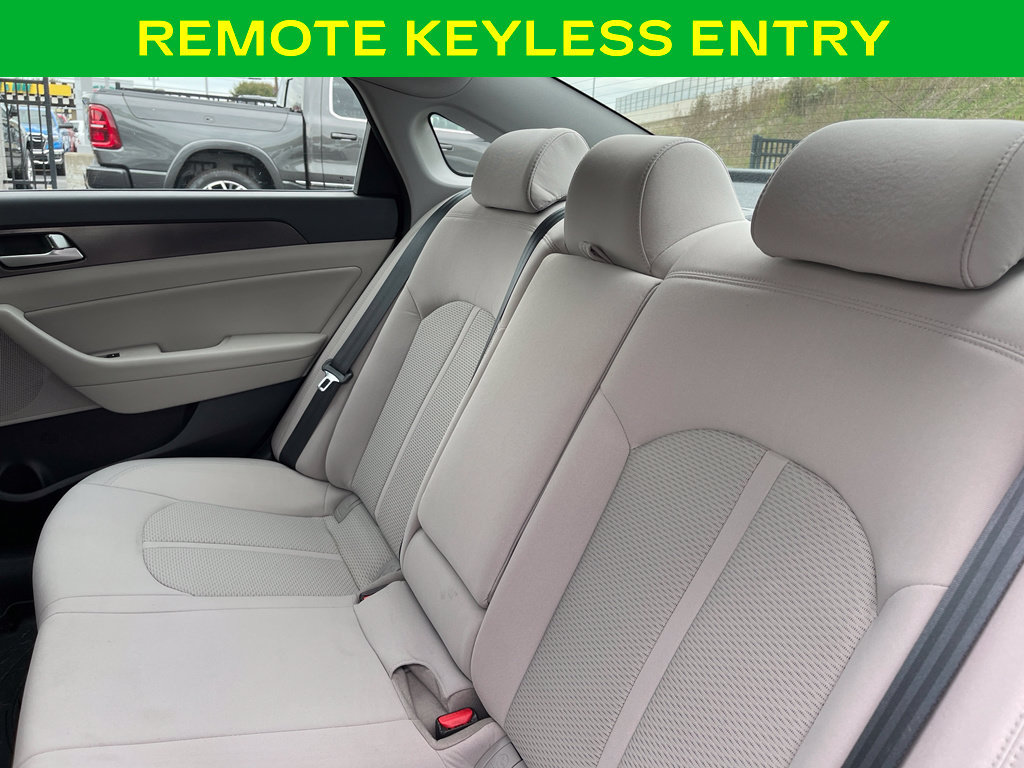 Used 2017 Hyundai Sonata Sport FWD image 13