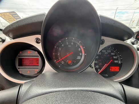 Used 2015 Nissan 370Z w/ Sport Package image 19