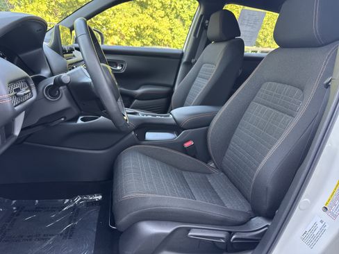 Used 2023 Honda HR-V Sport image 5