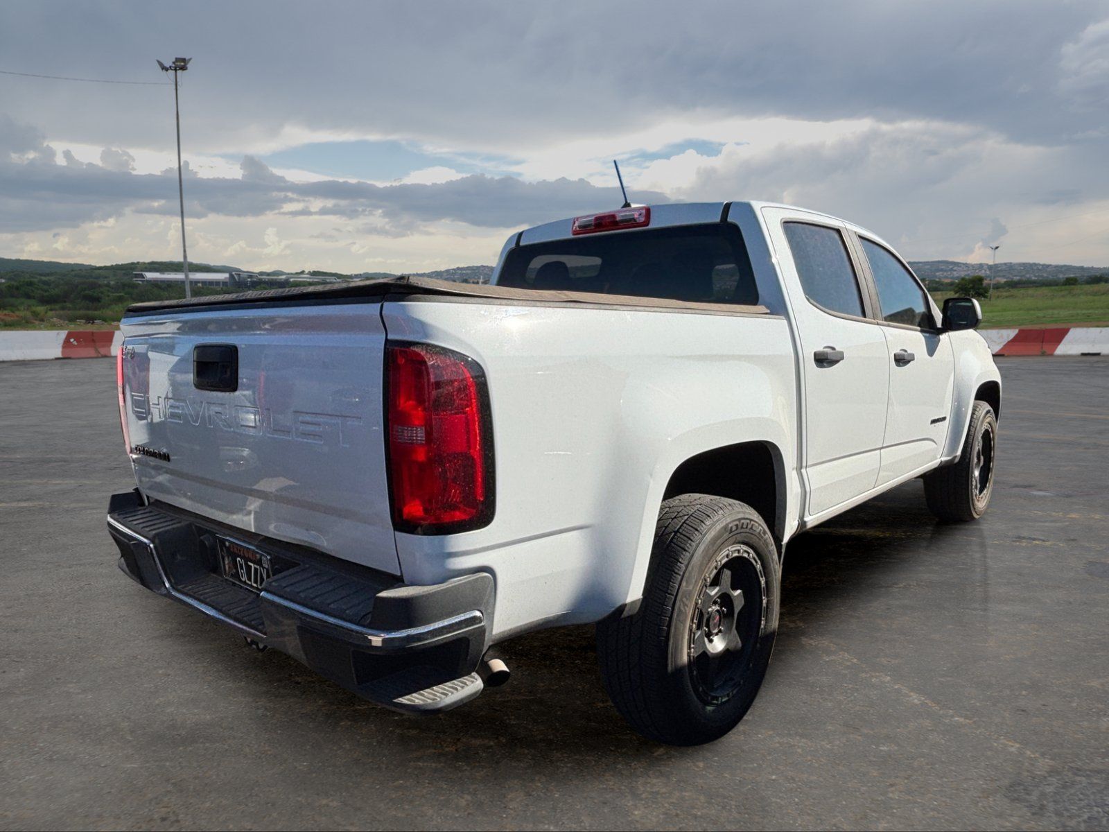 Used 2021 Chevrolet Colorado W/T w/ WT Convenience Package RWD image 3