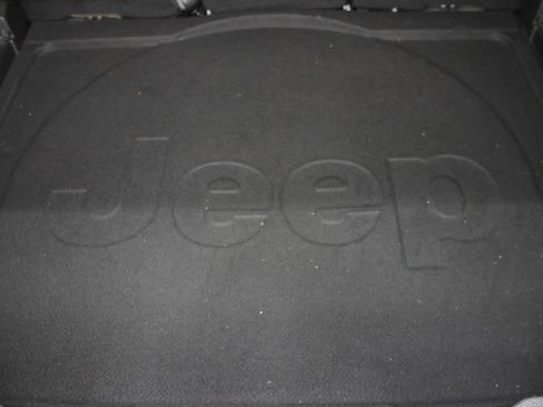 Used 2019 Jeep Renegade Latitude AWD/4WD image 29