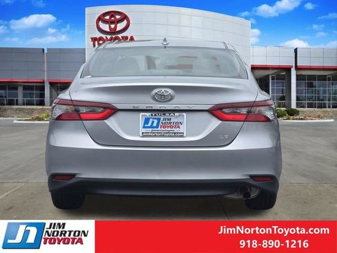 Used 2024 Toyota Camry LE w/ Convenience Package FWD image 7