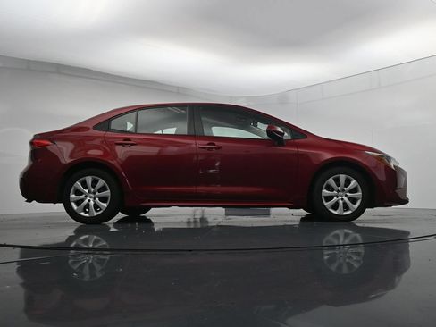 Used 2024 Toyota Corolla LE FWD image 39