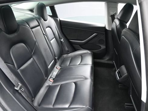 Used 2023 Tesla Model 3 Standard Range RWD image 34