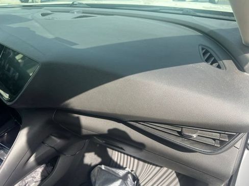 Used 2021 Buick Envision Preferred FWD image 18