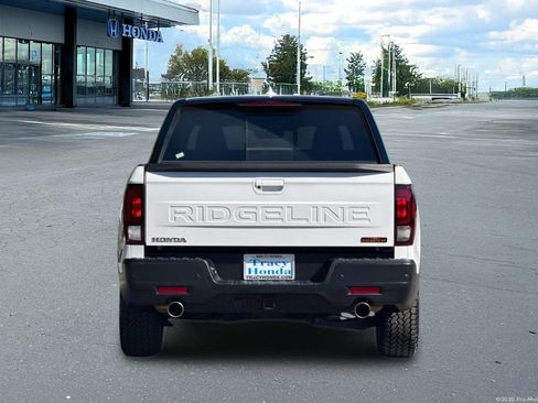 Certified 2025 Honda Ridgeline TrailSport image 8