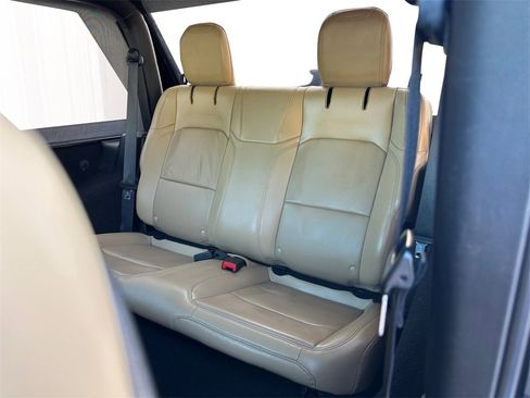 Used 2019 Jeep Wrangler Rubicon w/ LED Lighting Group image 15