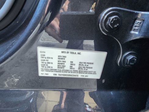 Used 2024 Tesla Model Y Long Range image 25