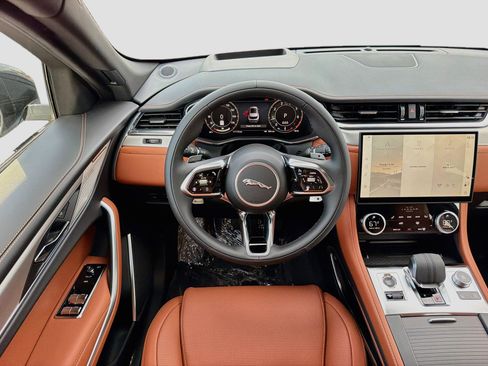 New 2026 Jaguar F-PACE R-Dynamic S AWD/4WD image 18