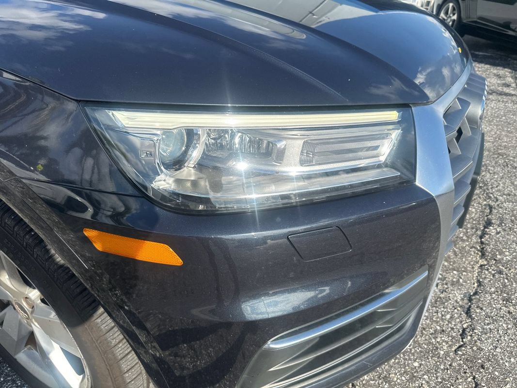 Used 2019 Audi Q5 2.0T Premium w/ Convenience Package AWD/4WD image 11