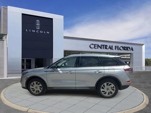 Used 2022 Lincoln Corsair FWD image 6