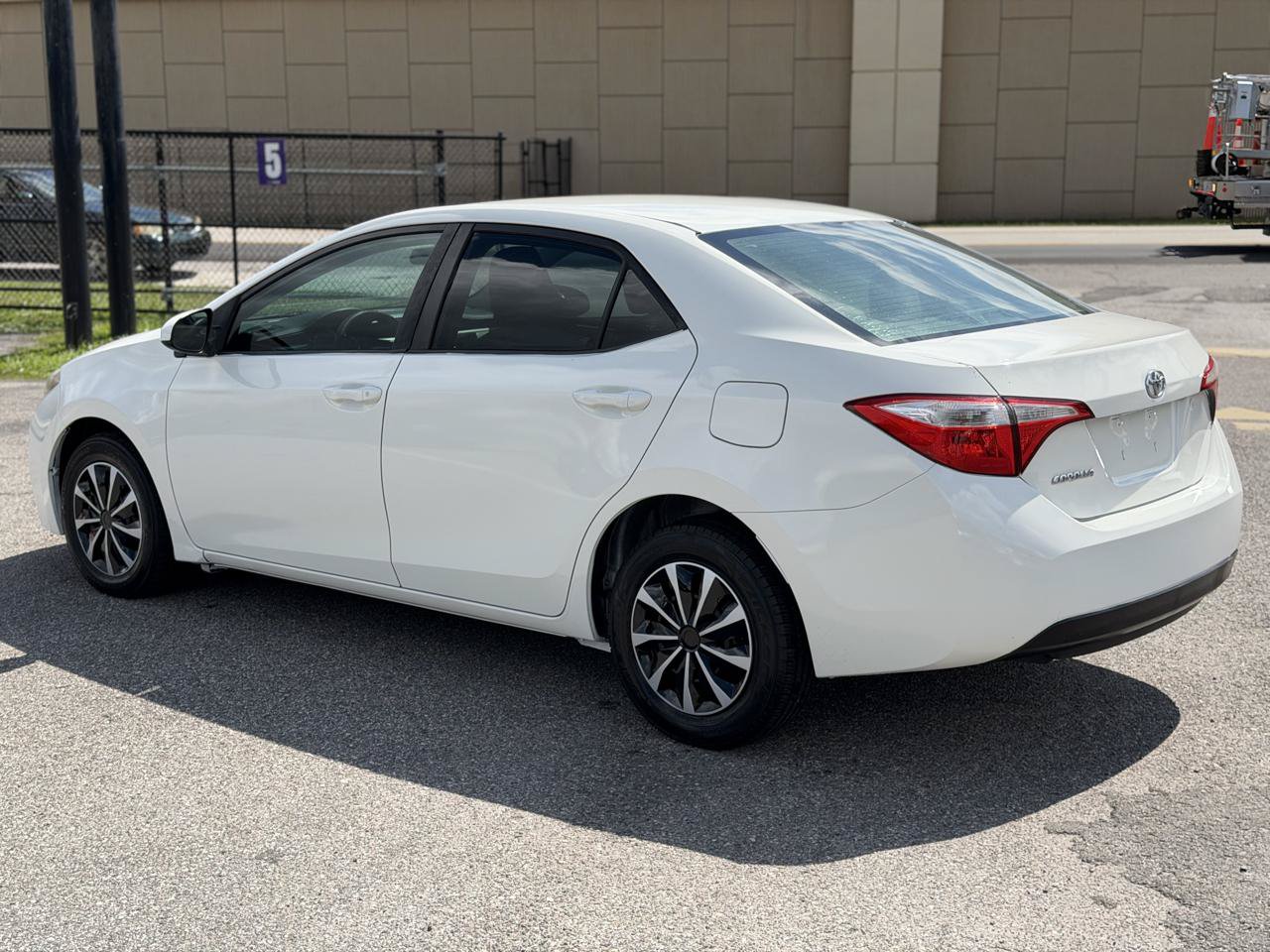 Used 2014 Toyota Corolla L FWD image 6