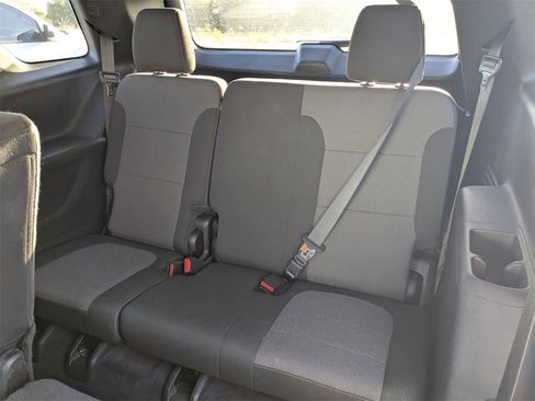 Used 2019 Chevrolet Traverse LS image 16