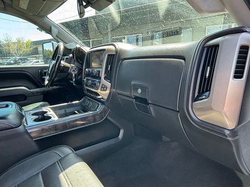 Used 2015 GMC Sierra 2500 Denali w/ Duramax Plus Package AWD/4WD image 19