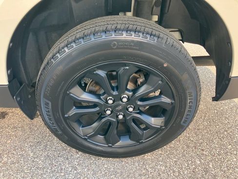 Used 2024 Ford Maverick XLT w/ XLT Luxury Package AWD/4WD image 17