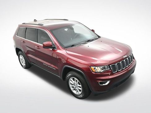 Used 2018 Jeep Grand Cherokee Laredo RWD image 22