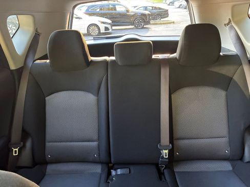 Used 2025 Kia Soul LX w/ LX Technology Package image 38