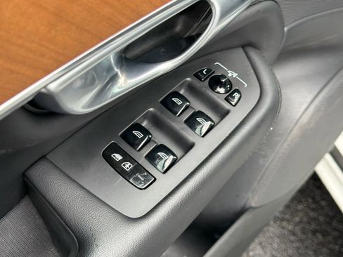 Used 2024 Volvo XC90 B6 Plus w/ Protection Package Premier image 27