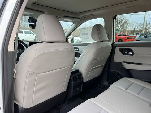 New 2026 Nissan Rogue SV image 33