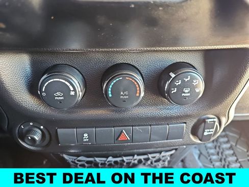 Used 2012 Jeep Wrangler Sport AWD/4WD image 21