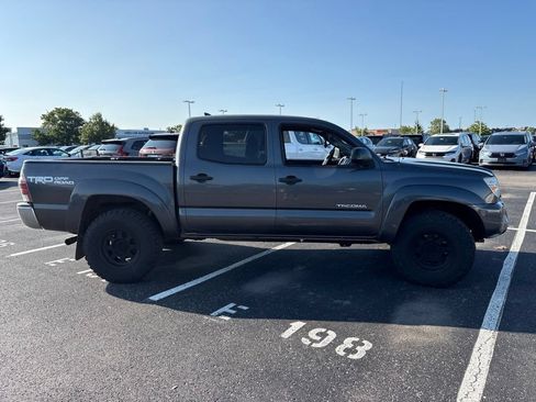 Used 2014 Toyota Tacoma 4x4 Double Cab w/ TRD Off-Road Package image 13