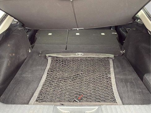Used 2024 Toyota Prius Limited w/ Limited Premium Package FWD image 9